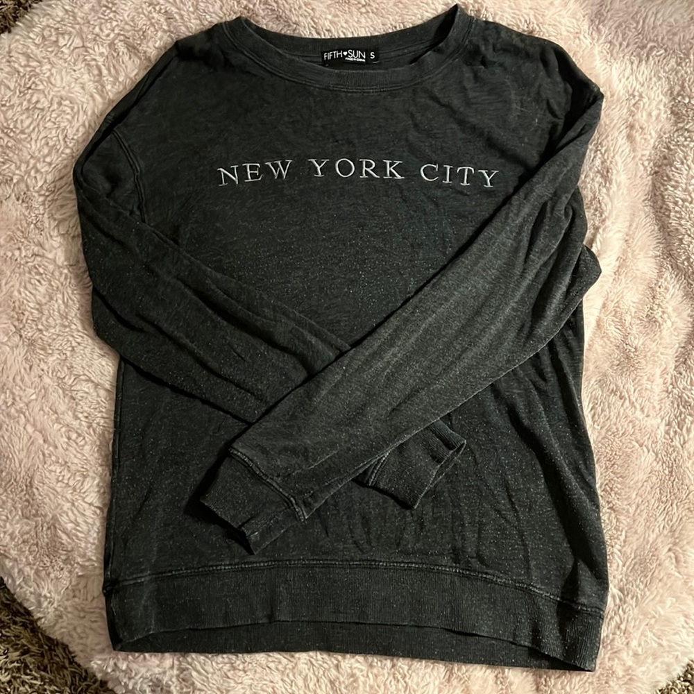 Long sleeve light weight sweatshirt